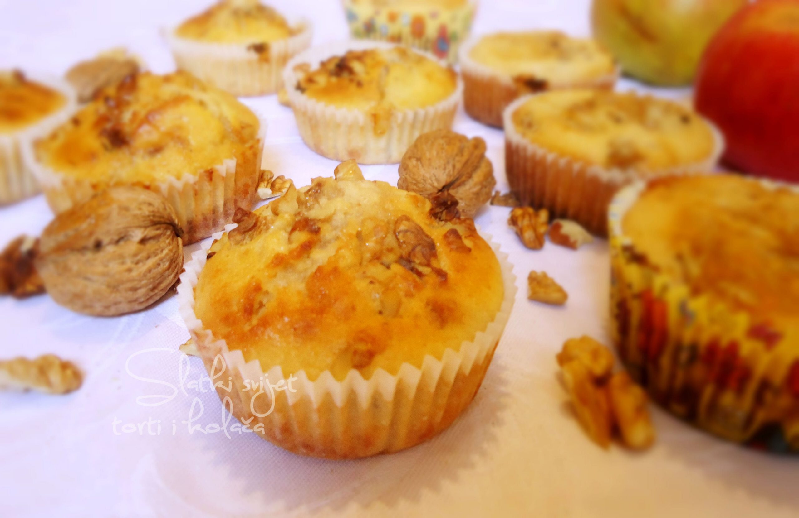 Image for: Muffini s orasima i medom
