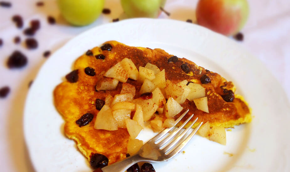 Image for: Slatki omlet s jabukom i brusnicama