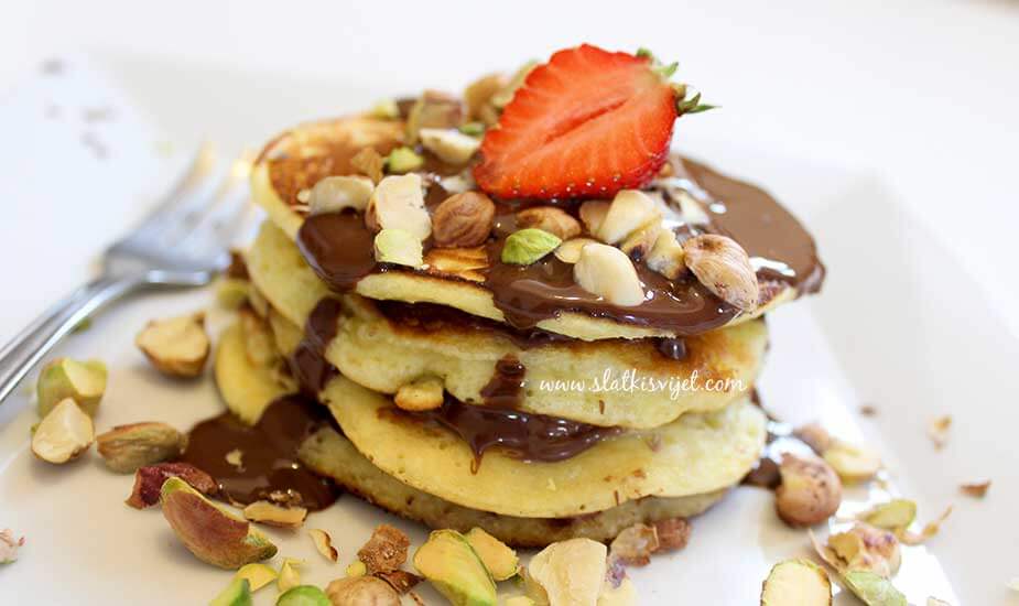 Image for: Američke palačinke s nutellom i lješnjacima