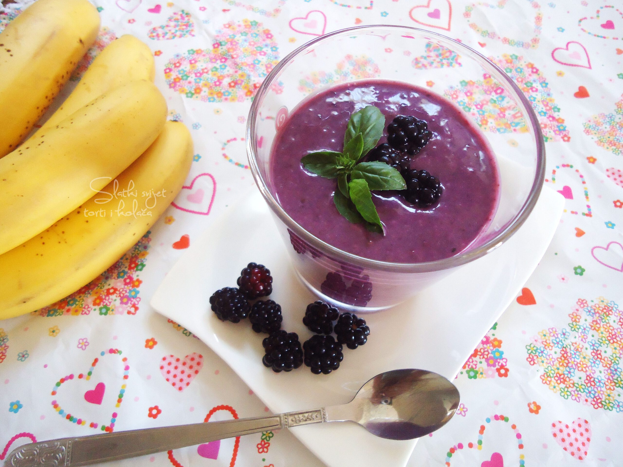 Image for: Smoothie s bananom i kupinama