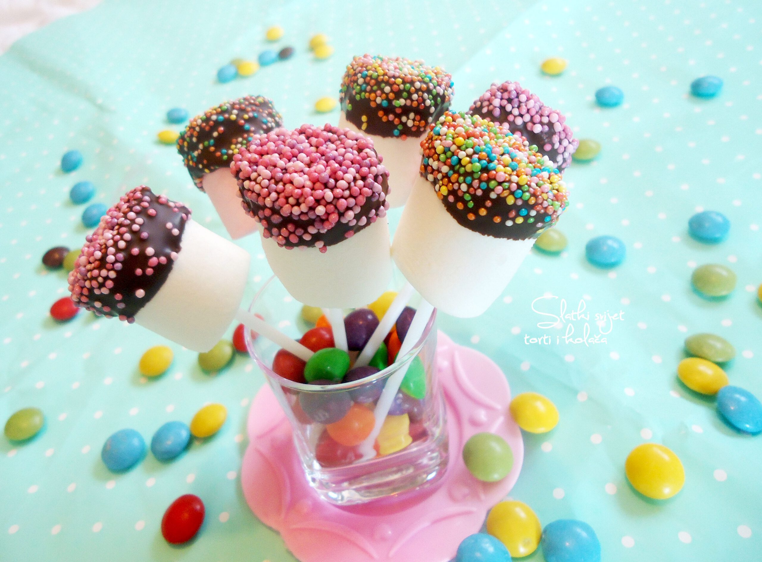 Image for: Marshmallow cake pops
