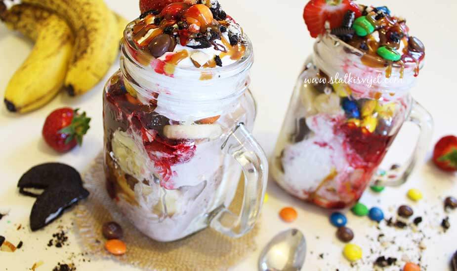 Image for: Banana split desert u čaši