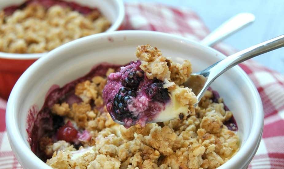 cheesecake crumble recept sa sumskim vocem