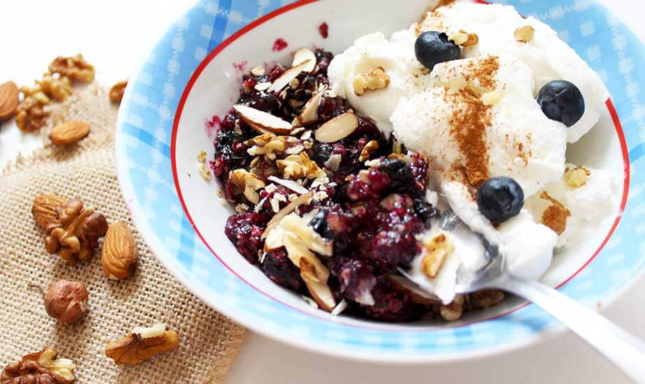 crumble recept s borovnicama i sladoledom sto za dorucak