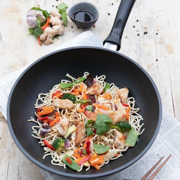 lijevani aluminij wok tavica